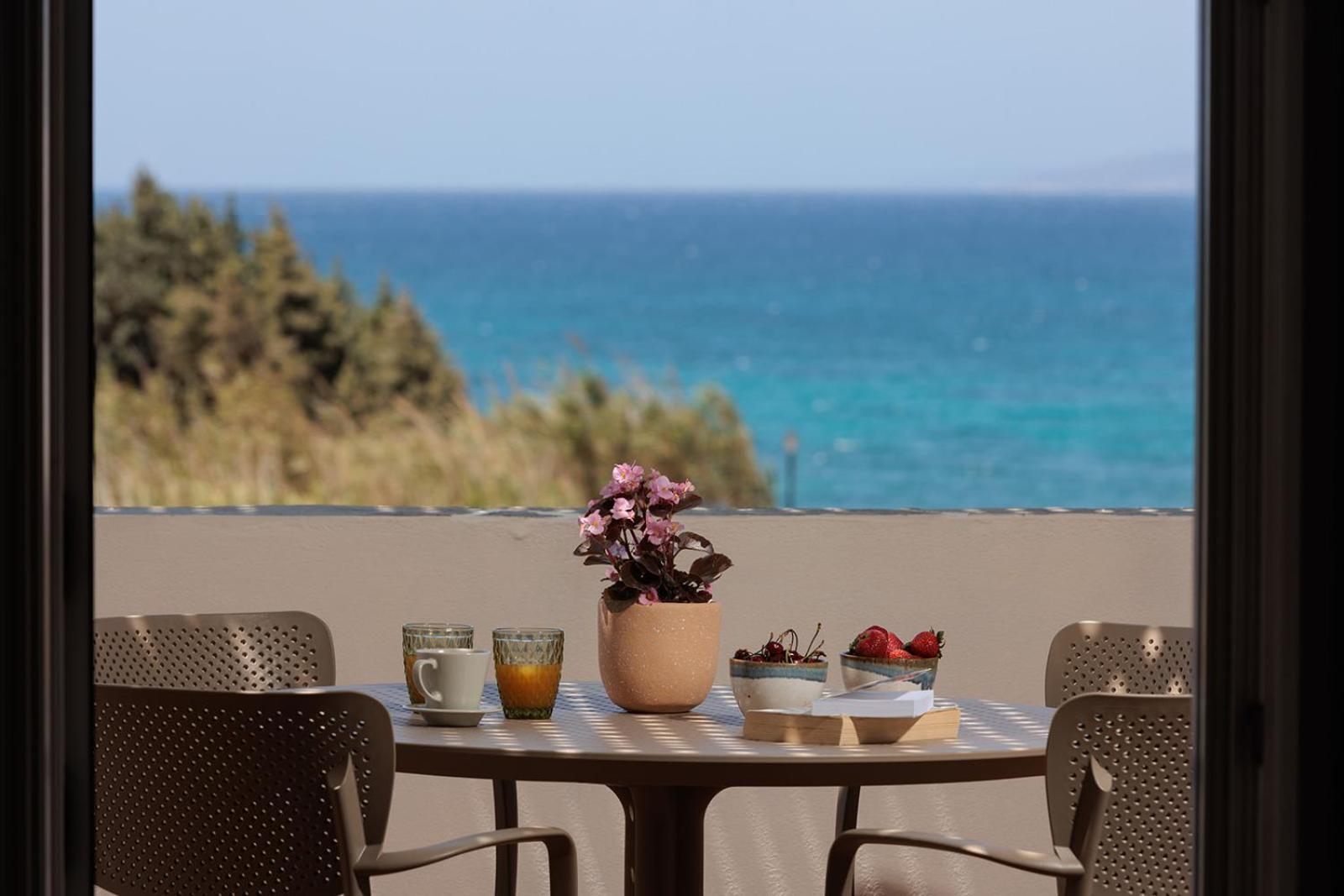9 Muses Naxos Beach Hotel Kastraki  ภายนอก รูปภาพ